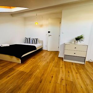Kamer met een Queen Size Bed
